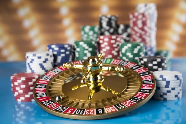 Fortune Tiger slot game interface on mobile phone showing five reels and stake controls